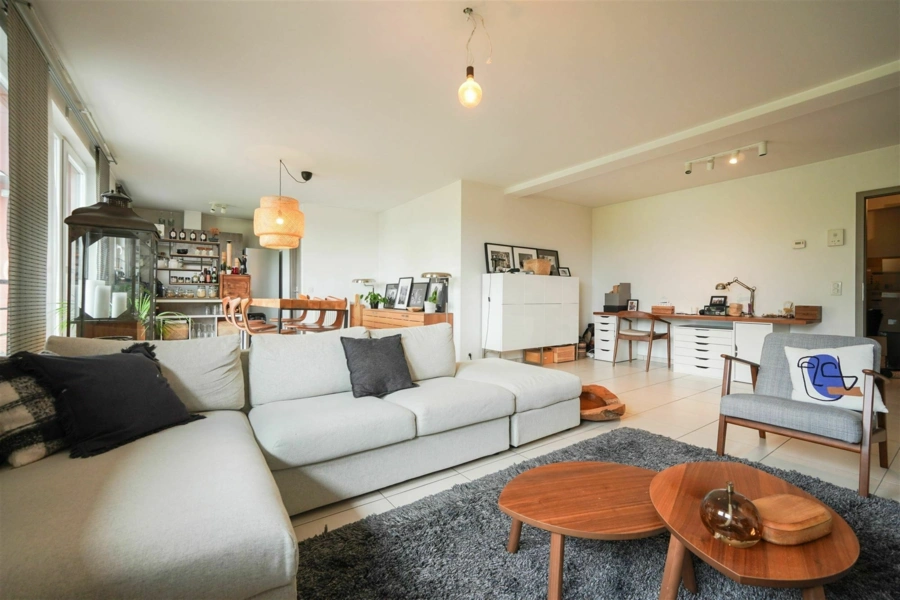 Spacieux appartement 2 CH à Erpent en excellent état 