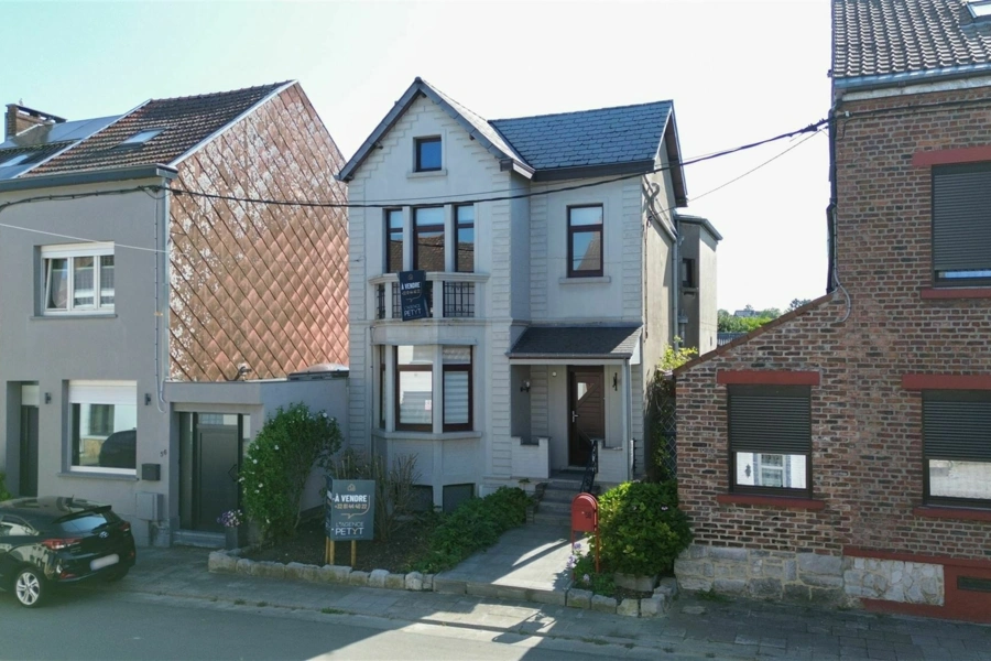 Maison avec du cachet 3 CH- proche des commodités