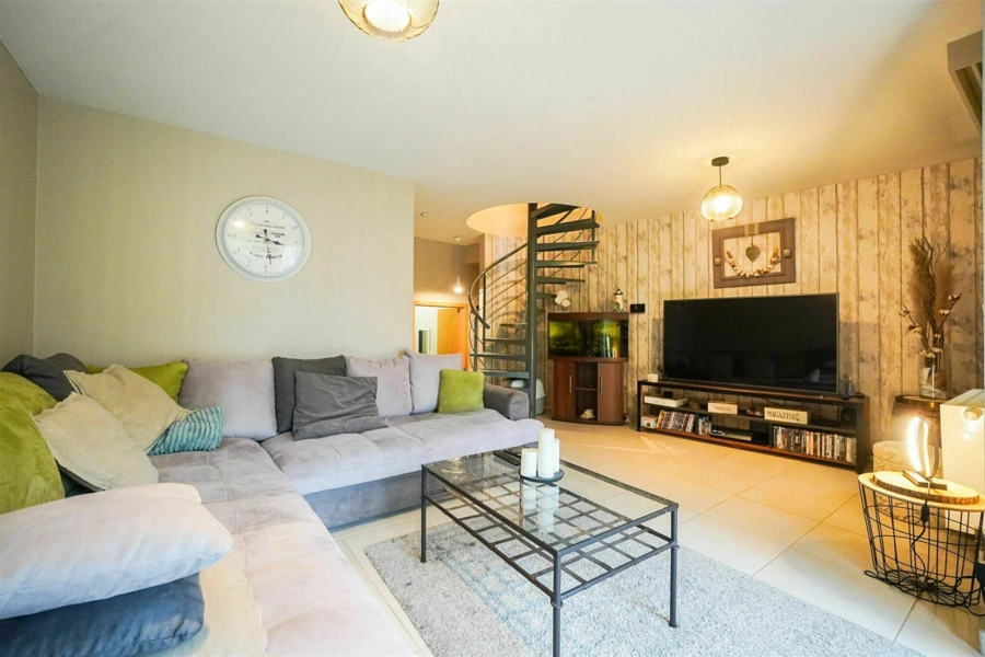 Maison 3 F 3 CH avec garage à 700 m de l'unif 