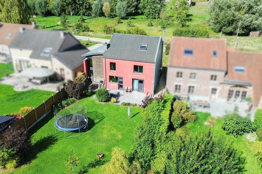 Charmante maison 4 chambres + 1 bureau