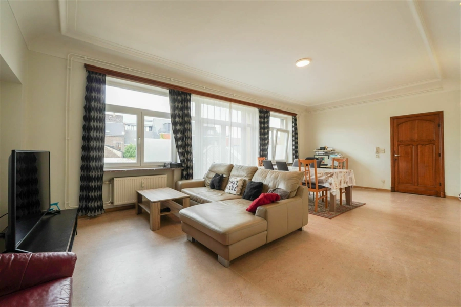 Appart 2 CH + bureau avec terrasses et cave