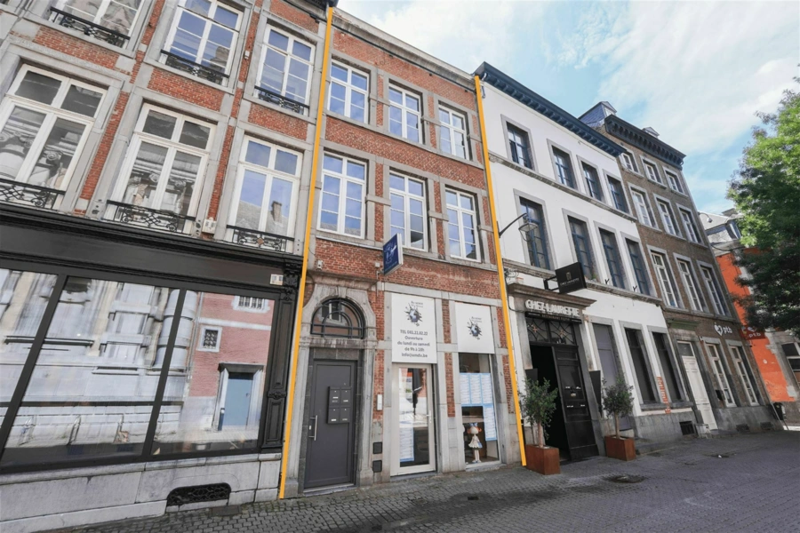 Immeuble en parts de société - VISITES SUSPENDUES