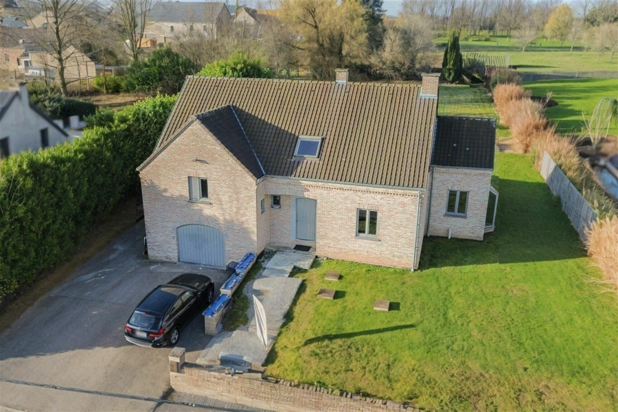 Spacieuse maison familliale 4 CH avec espace pro 