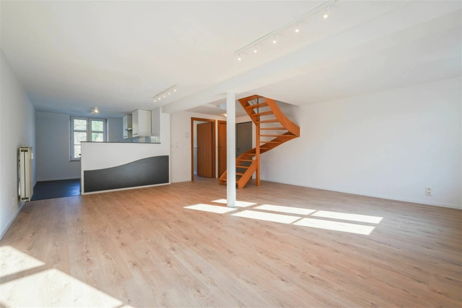 Spacieux duplex 100 m² - 2 CH + bureau rénové 