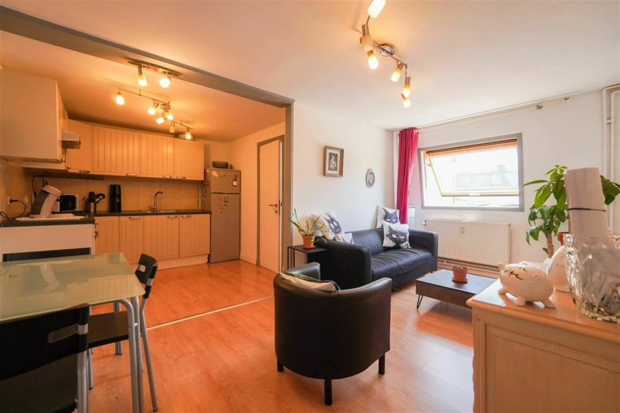 Appartement cosy 1 CH au 2ième étage d'une petite résidence