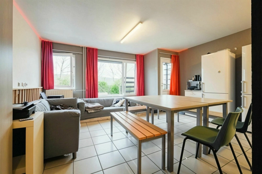 Kot de 12 m² - communautaire 8 Quartier Hocaille 