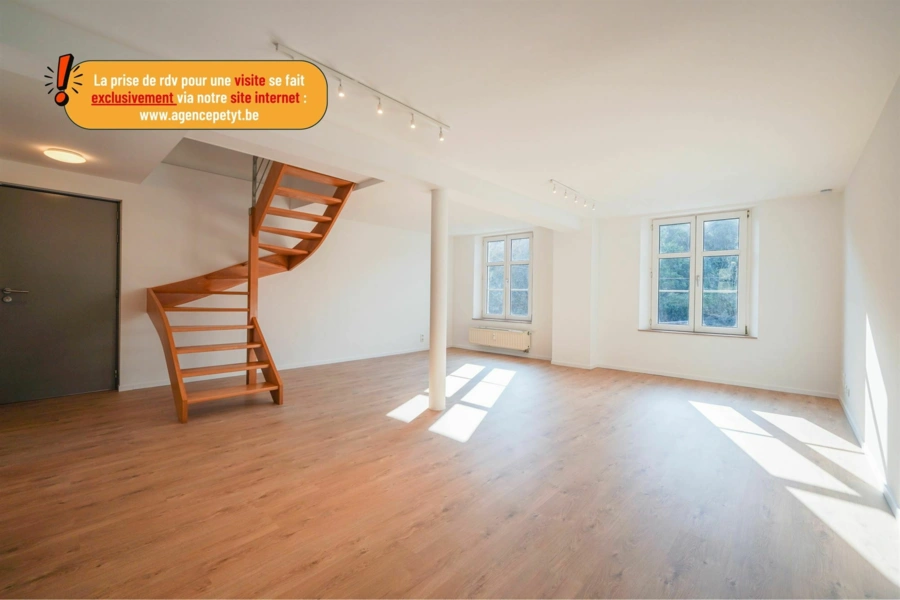 Duplex fraîchement rénové