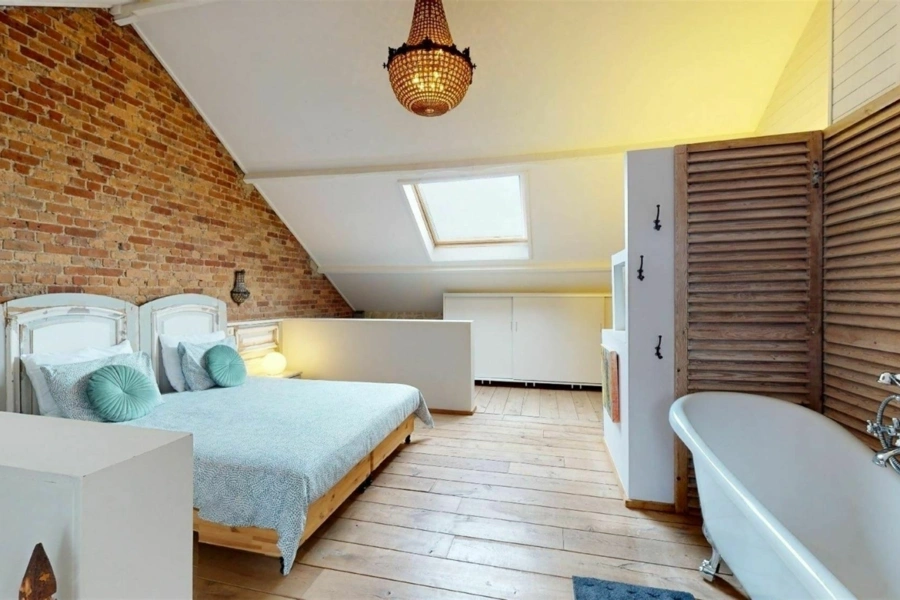 Site d'exception avec loft idéal AirBnb + entrepôts
