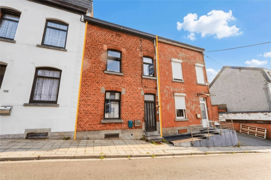Maison 5 CH de ± 140 m² avec jardin, à rénover 