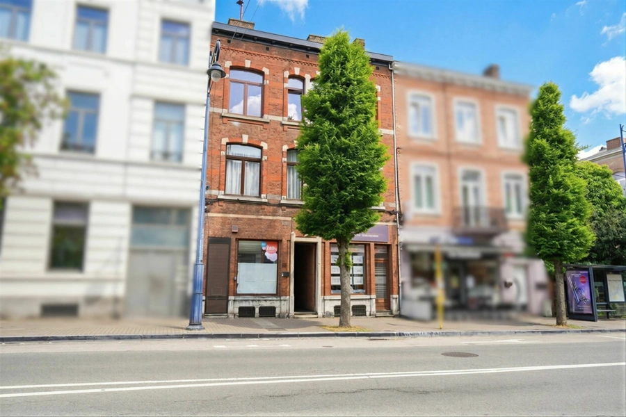 Local commercial de ± 30 m² -  Place Wiertz