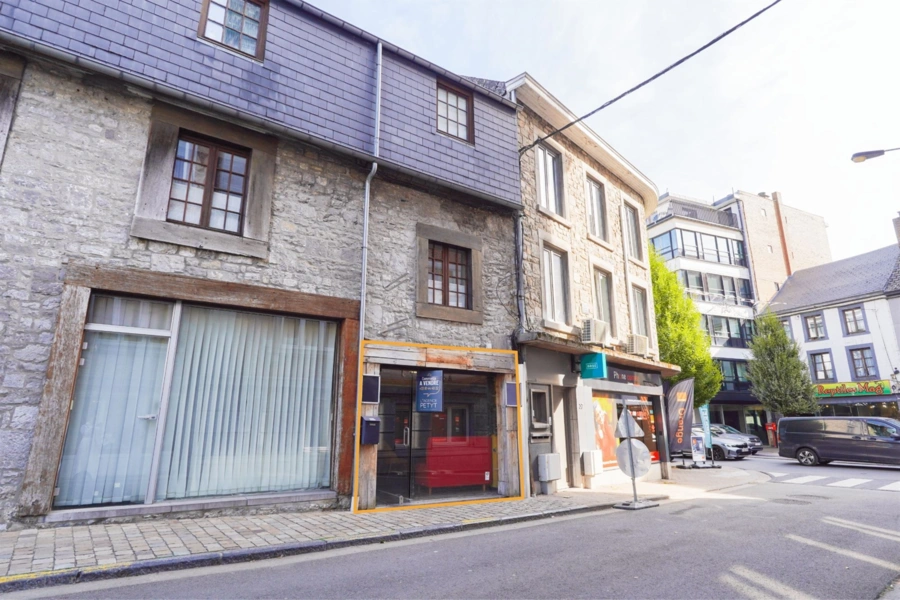 Surface commerciale de ± 75 m² en plein centre de CINEY