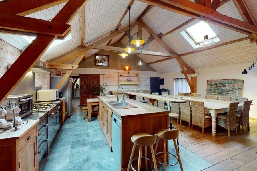 Site d'exception avec loft et entrepôts à Bois-de-Villers